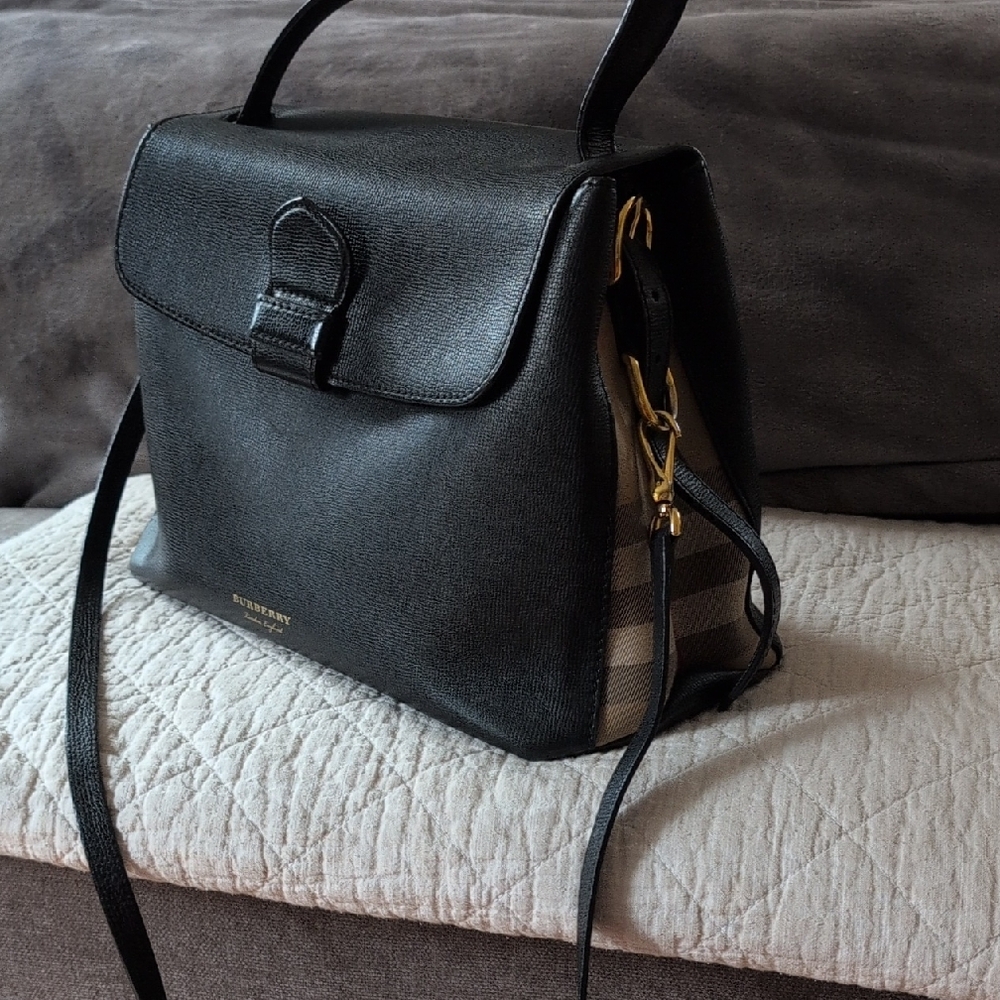 Burberry Black and Tan Shoulder Bag